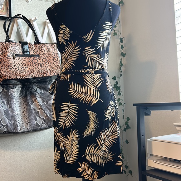 H&M Black Tropical Sleeveless Dress - Picture 4 of 7